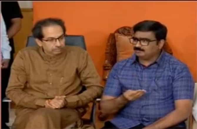 एक वर्ष मोफत सेवा घ्या, पण नोकर भरती करा, विनोद पाटील यांचं मुख्यमंत्र्यांना पत्र