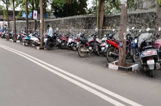 नो पार्किंगमध्ये गाडी उभी केल्यास 10 हजार रुपयांचा दंड