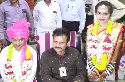 ‘चला हवा येऊ द्या’ फेम अंकुर वाढवेचा साध्या पध्दतीने विवाह