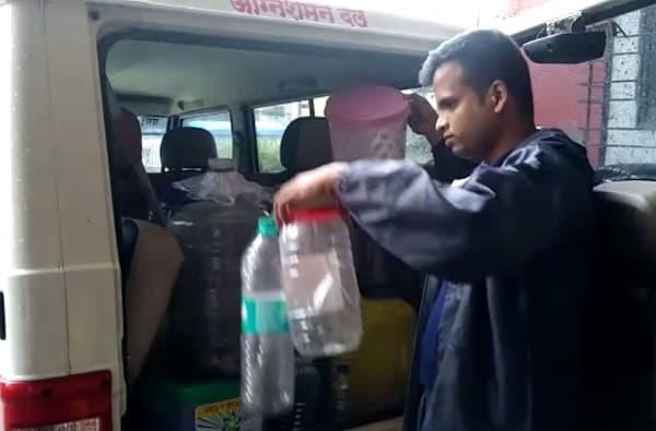 नाग, घोणस, कोब्रा, तुंबलेल्या पाण्यातून साप बाहेर, वसई-विरारमध्ये सुळसुळाट