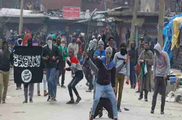 महाराष्ट्रातील सात शिक्षणसंस्था J&K मध्ये कॉलेज सुरु करणार