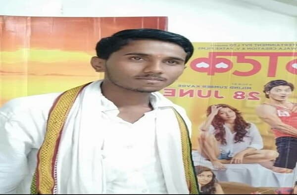 काँग्रेसने पैसे नसल्याने गरीब कार्यकर्त्याचा अर्ज नाकारला