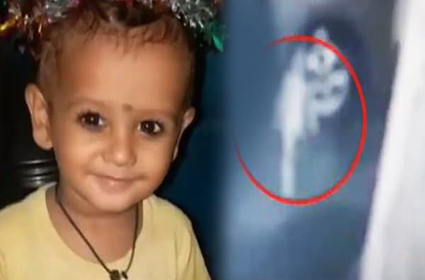 खुल्या गटारात चिमुरडा पडला, मुंबई महापालिकेच्या कारभारावर प्रश्नचिन्ह
