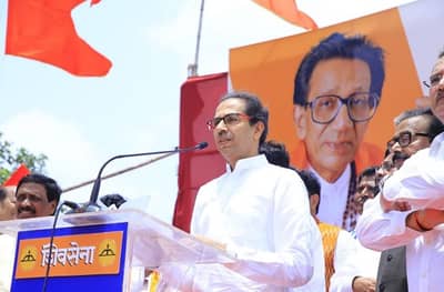 15 दिवसात पीक विम्याचे पैसे द्या, अन्यथा 16 व्या दिवशी... : उद्धव ठाकरे