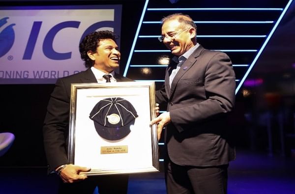 सचिन तेंडुलकरसह 'या' 3 दिग्गजांना ‘ICC क्रिकेट हॉल ऑफ फेम’मध्ये स्थान सचिन तेंडुलकरसह 'या' 3 दिग्गजांना ‘ICC क्रिकेट हॉल ऑफ फेम’मध्ये स्थान