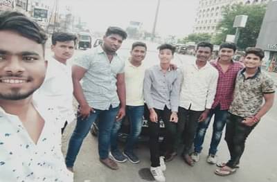 पुणे अपघात : गर्दी पाहून थांबला, जवळ गेल्यावर समजलं, स्वत:चा भाऊच गेला!