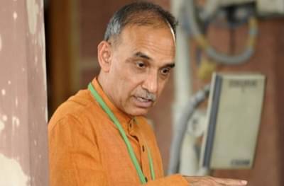 आम्ही वानरांचे नव्हे तर ऋषींचे वंशज, खासदार सत्यपाल सिंह यांनी पुन्हा डार्विनचा सिद्धांत नाकारला