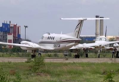 सोलापुरात कृत्रिम पावसाच्या हालचाली, ढगांच्या अभ्यासासाठी विमानाचं उड्डाण