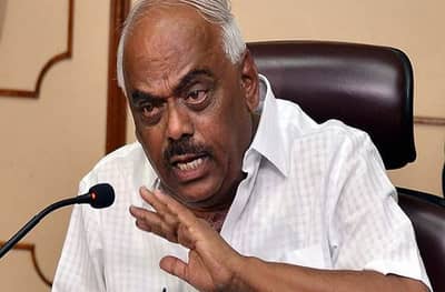 कर्नाटकात नवा ट्वीस्ट, विधानसभा अध्यक्षांकडून 3 आमदारांचं निलंबन