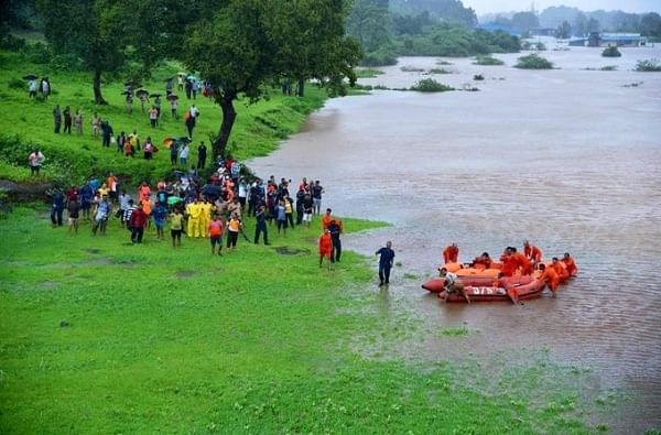 मुंबई, ठाणे, पुणे आणि नाशिक, पुढच्या 48 तासात अतिवृष्टीचा इशारा