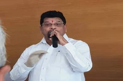 नवी मुंबईतील 57 नगरसेवकांचं भाजप प्रवेशावर एकमत, गणेश नाईकांच्या निर्णयाची प्रतीक्षा