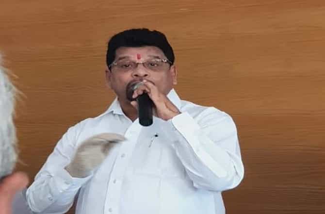 नवी मुंबईतील 57 नगरसेवकांचं भाजप प्रवेशावर एकमत, गणेश नाईकांच्या निर्णयाची प्रतीक्षा