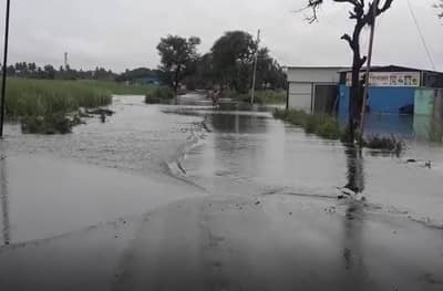 पुणे-बंगळुरु महामार्गावर पंचगंगेच्या पुराचं पाणी, खात्री करुनच गाडी चालवा