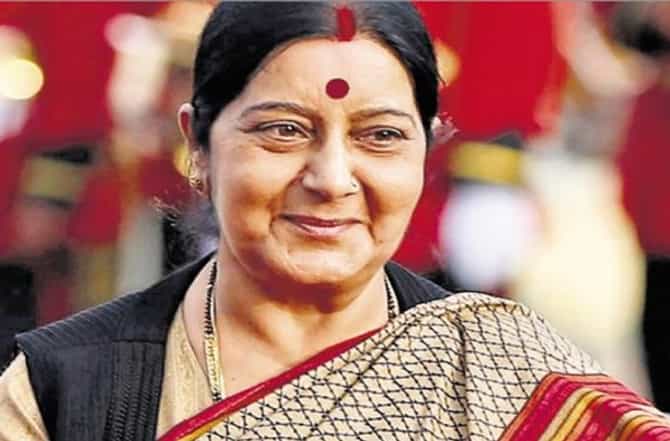 सुषमा स्वराज यांना किडनीदानाच्या इच्छेमुळे टीका झालेला मुस्लिम तरुण म्हणतो...