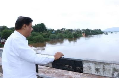 Flood | गिरीश महाजन पळवा-पळवी करतील की पुराची पाहणी? पृथ्वीराज चव्हाणांचा टोला