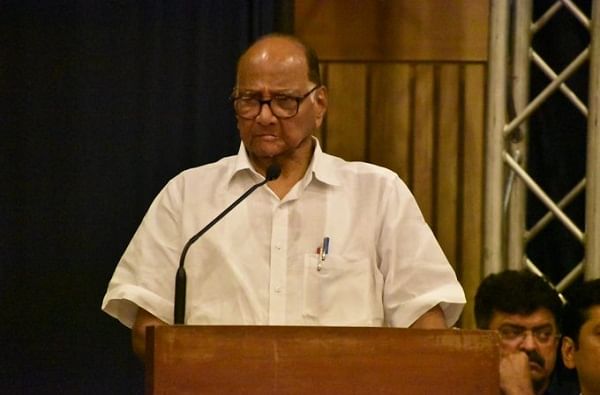 Article 370 : अब्दुल्ला आणि मुफ्ती यांना विश्वासात घ्यायला हवं होतं : शरद पवार Article 370 : अब्दुल्ला आणि मुफ्ती यांना विश्वासात घ्यायला हवं होतं : शरद पवार