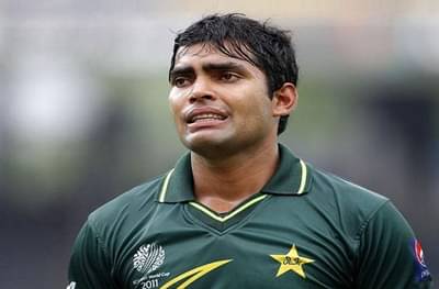 पाकिस्तानच्या या दिग्गज क्रिकेटपटूकडून मॅच फिक्सिंगची ऑफर : उमर अकमल