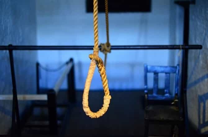 मेट्रो कर्मचाऱ्याची फेसबुक लाईव्ह करत आत्महत्या, व्हिडीओ पाहून मित्राला धक्का