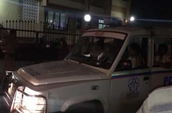 अंगावर उकळतं तेल ओतलं, मित्राच्या मदतीने पत्नीचा पतीवर जीवघेणा हल्ला