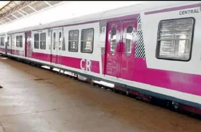 प्रवाशांकडून वसूल केलेला 33 लाखांचा दंड व्हिडीओ गेम्सवर खर्च, मुंबईत टीसीला बेड्या