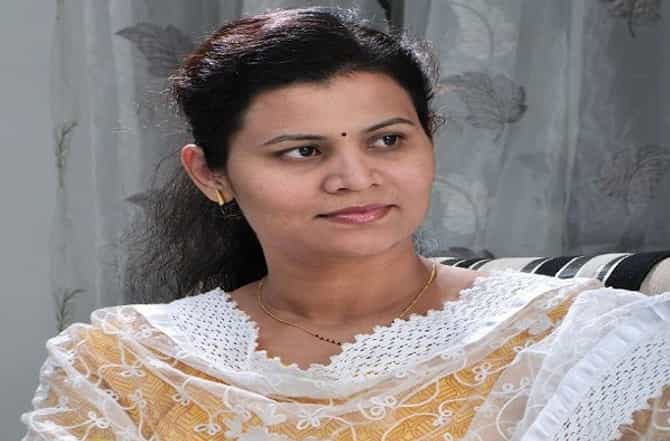 शरद पवारांनी लग्न लावून दिलेली तरुणी राष्ट्रवादी सोडणार