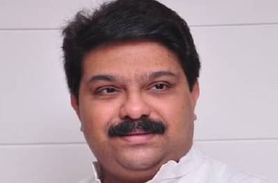 मेगाभरतीचं दुसरं पर्व लवकरच, विरोधी पक्षातील निम्मे आमदार भाजपच्या संपर्कात, प्रसाद लाड यांचा दावा