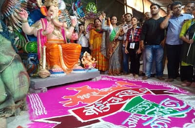 PHOTO : भारत-पाक बॉर्डरचा राजा जम्मू काश्मीरकडे रवाना