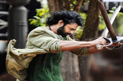 बाहुबली फेम प्रभासचं संपूर्ण नाव तुम्हाला माहिती आहे का?