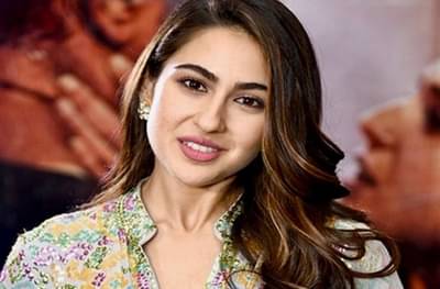 सारा अली खानही घरी नाही; एनसीबी कार्यालयात दीड तास उशिराने पोहोचणार