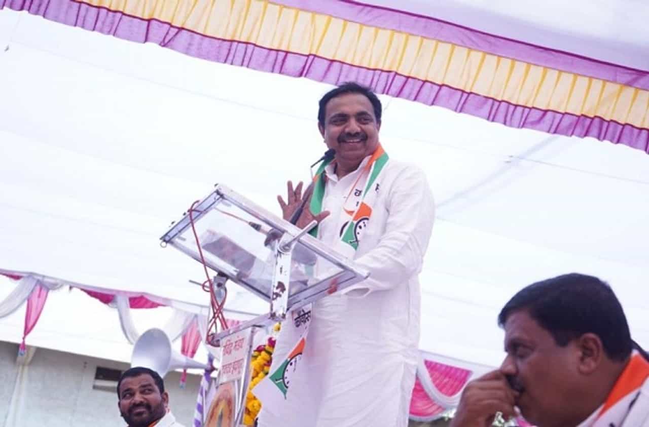 हर्षवर्धन पाटलांवर टीका, जयंत पाटलांनी राष्ट्रवादीच्या जिल्हाध्यक्षाला खडसावलं