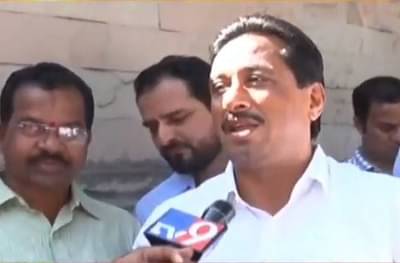 कॅबिनेट बैठकीपूर्वी शिवसेना आमदारांना गेटवर रोखलं, अनेक आमदार फूटपाथवर