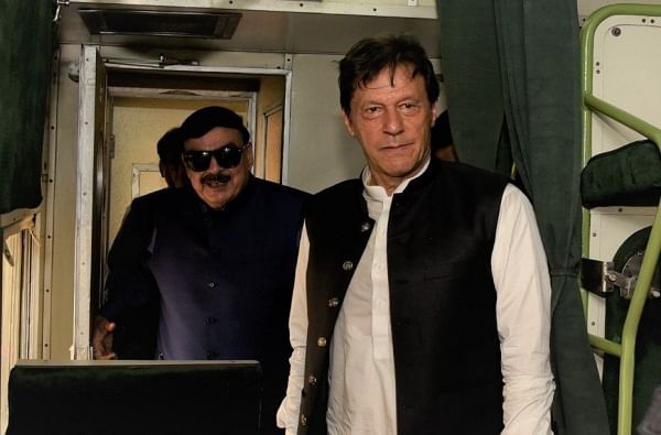 भारतासोबत ऑक्टोबरमध्ये आर-पार युद्ध होईल : पाकिस्तान रेल्वे मंत्री