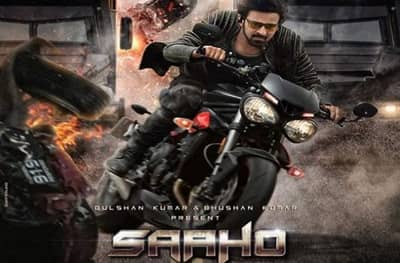 REVIEW : बाहुबलीवर साहोचा कलंक