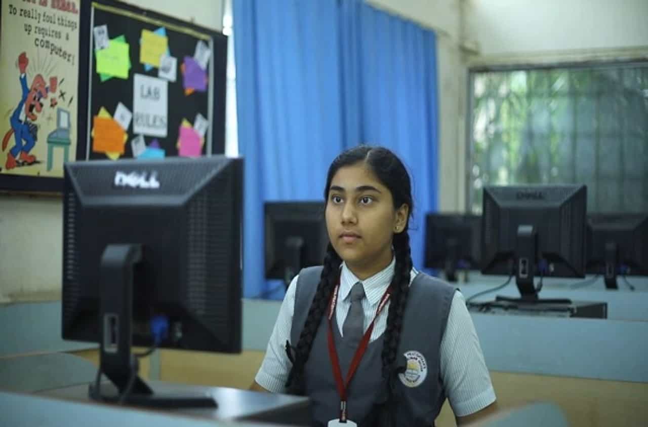 बारामतीची सिद्धी पवार मोदींसोबत बसून चंद्रयान 2 चं लँडिंग पाहणार