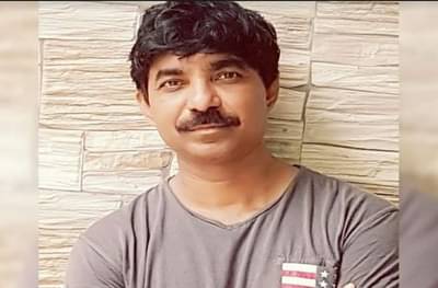 फोटो लावा किंवा संपत्ती जप्त करा, पण नांदेडच्या उपजिल्हाधिकाऱ्याला बेड्या ठोका, सीआयडीला आदेश