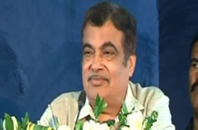 सरकार जिथं हात लावतं, तिथं सत्यानाश होतो : नितीन गडकरी