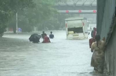 मुंबईत पावसाच्या पार्श्वभूमीवर #RedAlert! ग्रीन, येलो, ऑरेंज आणि रेड अलर्टचा नेमका अर्थ काय?