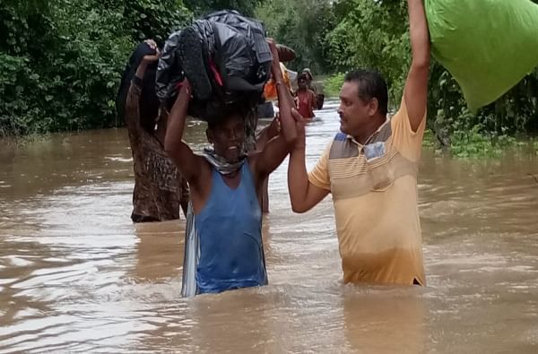 घरांमध्ये पाणी, जिल्ह्यातील 16 रस्ते बंद, गडचिरोलीत पावसाचा हाहाःकार