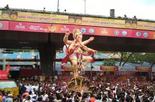 LIVE : जळगावमध्ये आमदार सुरेश भोळे यांच्या दुचाकीला अपघात