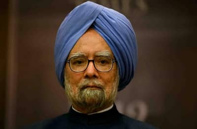 मंदीविरोधात लढण्यासाठी मनमोहन सिंहांचा सहा सूत्री कार्यक्रम