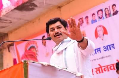 राजे, सरदार कितीही गेले तरी राष्ट्रवादी तरेल : धनंजय मुंडे
