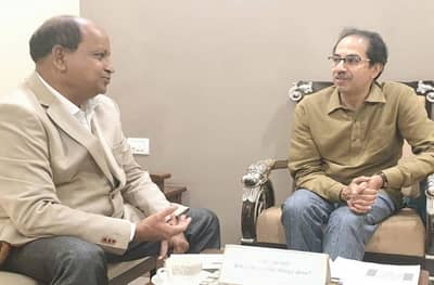 विदर्भात भाजपला धक्का, राज्यमंत्री दर्जा असलेले किशोर तिवारी यांनी पक्ष सोडला