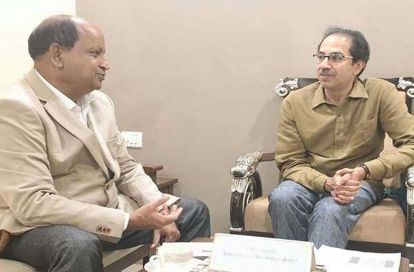विदर्भात भाजपला धक्का, राज्यमंत्री दर्जा असलेले किशोर तिवारी यांनी पक्ष सोडला