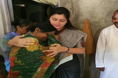 त्या माऊलीचा हंबरडा ऐकून नवनीत राणाही गहिवरल्या