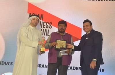 रामदास आठवलेंना इंडियाज ग्रेटेस्ट ब्रँड अँड लिडर्स अवॉर्ड