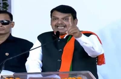 नागपूर विमानतळावर मुख्यमंत्र्यांना जीवे मारण्याची धमकी