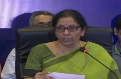 ऑटो क्षेत्राच्या हाती पुन्हा निराशा, पण या वस्तू स्वस्त होणार