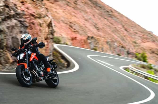 KTM 790 Duke भारतात लाँच, किंमत तब्बल...