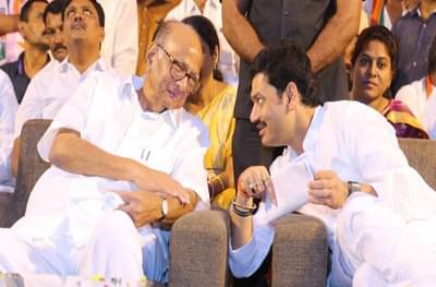 पवारांनी मुंडेंचं घर फोडलं नाही, मी स्वतः साक्षीदार : जितेंद्र आव्हाड