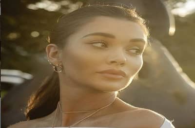 बॉलिवूड अभिनेत्री एमी जॅक्सन आई झाली, लवकरच विवाहबंधनात